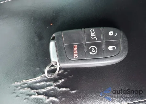 2016 Jeep Grand Cherokee Limited z USA, uszkodzony, nr VIN 1C4RJFBG9GC493431